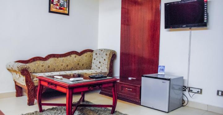 Treebo Shanta Inn Lakhnau Kültér fotó